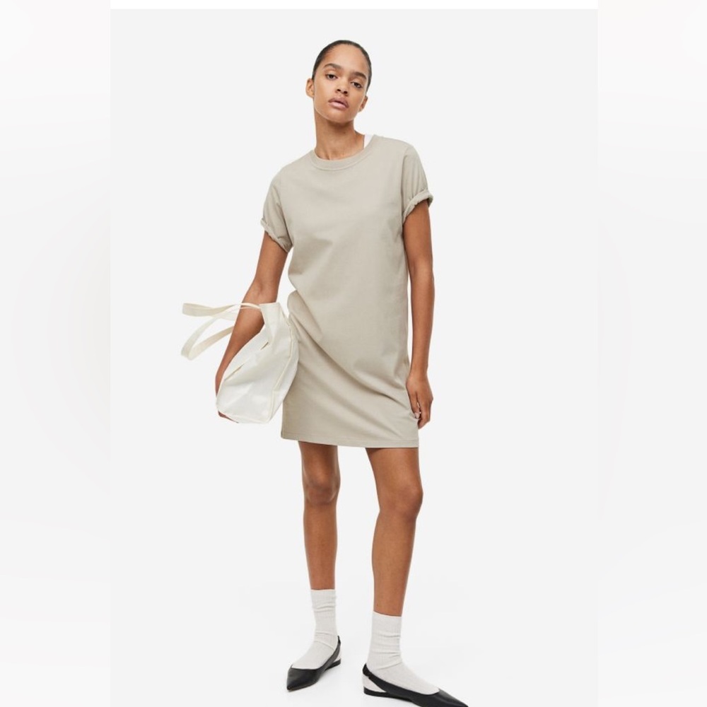 NWOT H&M T-Shirt Dress